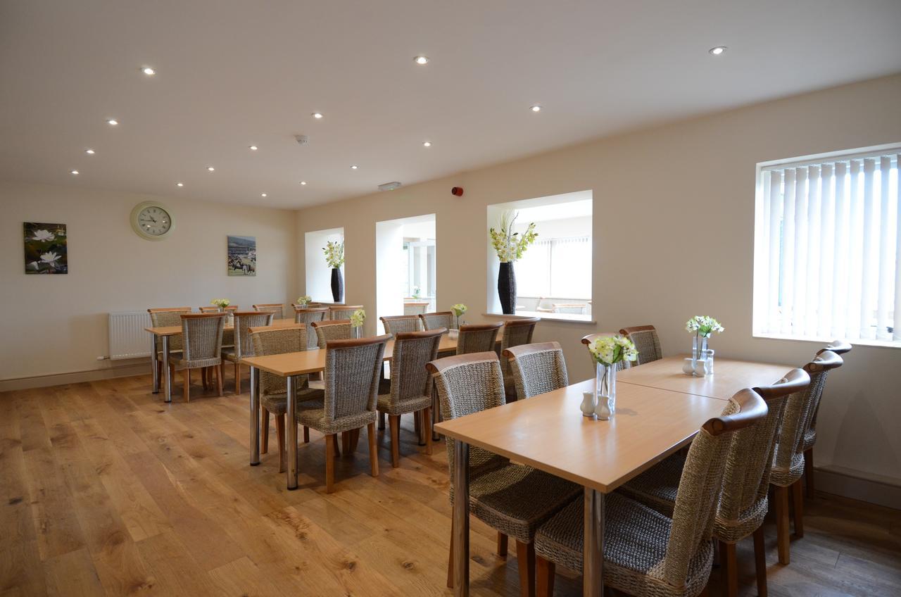 Neuadd Henllan Lodge Builth Wells Dış mekan fotoğraf