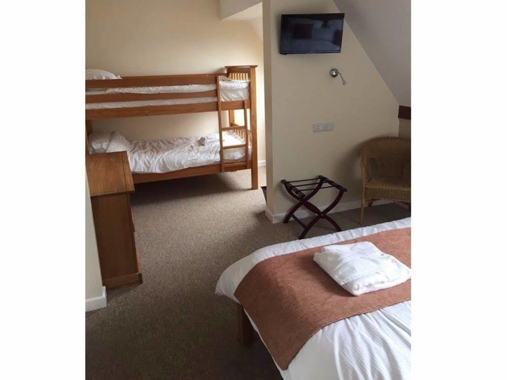 Neuadd Henllan Lodge Builth Wells Dış mekan fotoğraf