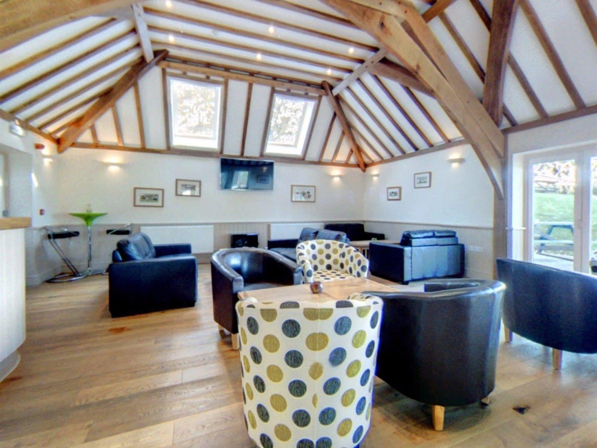 Neuadd Henllan Lodge Builth Wells Dış mekan fotoğraf